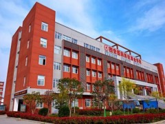 因开玩笑遭同学持刀捅伤男生转出ICU 宿舍玩笑酿悲剧